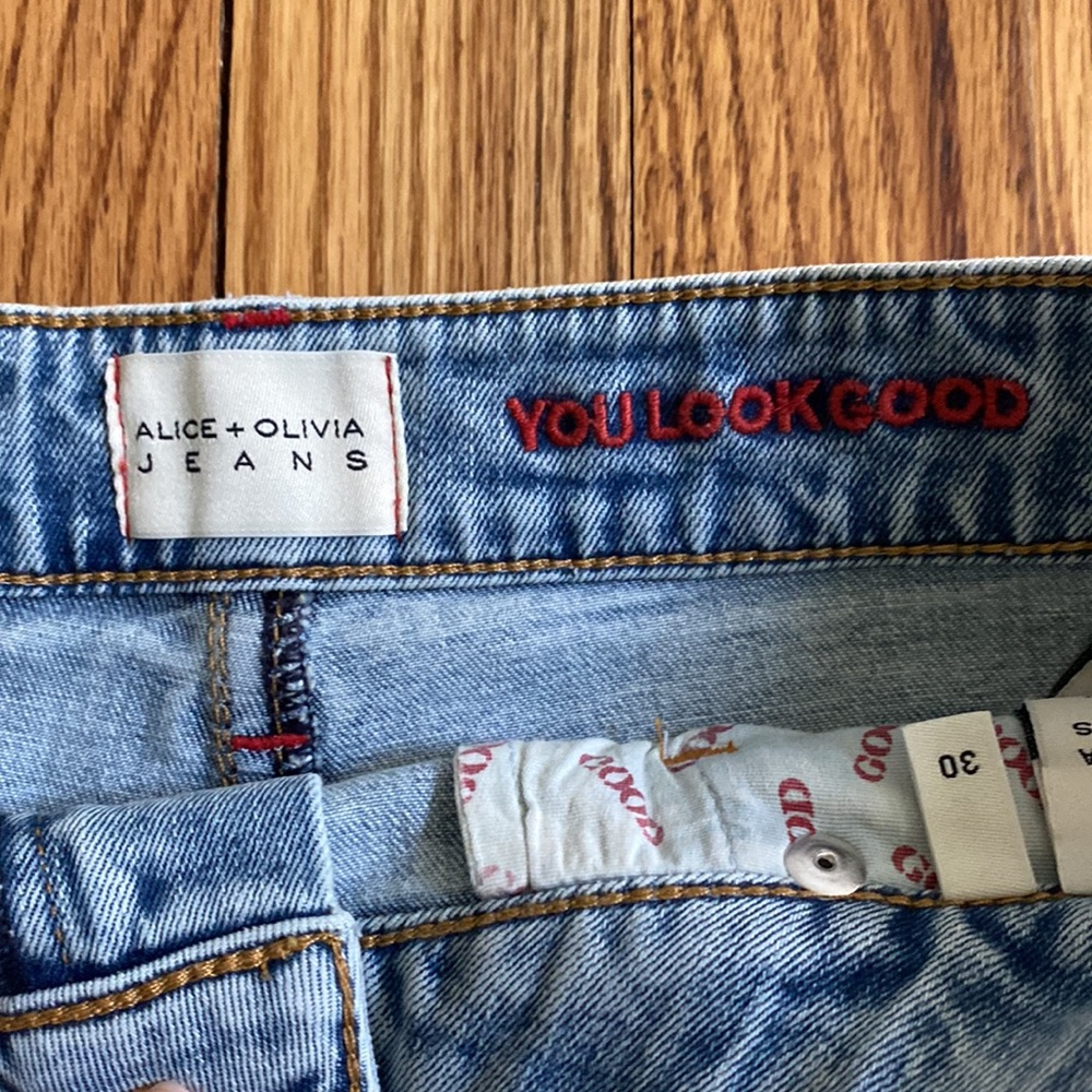 jean mini skirt - Picture 3 of 3